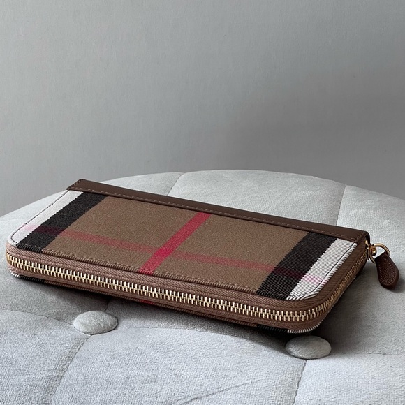 Burberry Zip Around Wallet in Earth - Picture 3 of 10